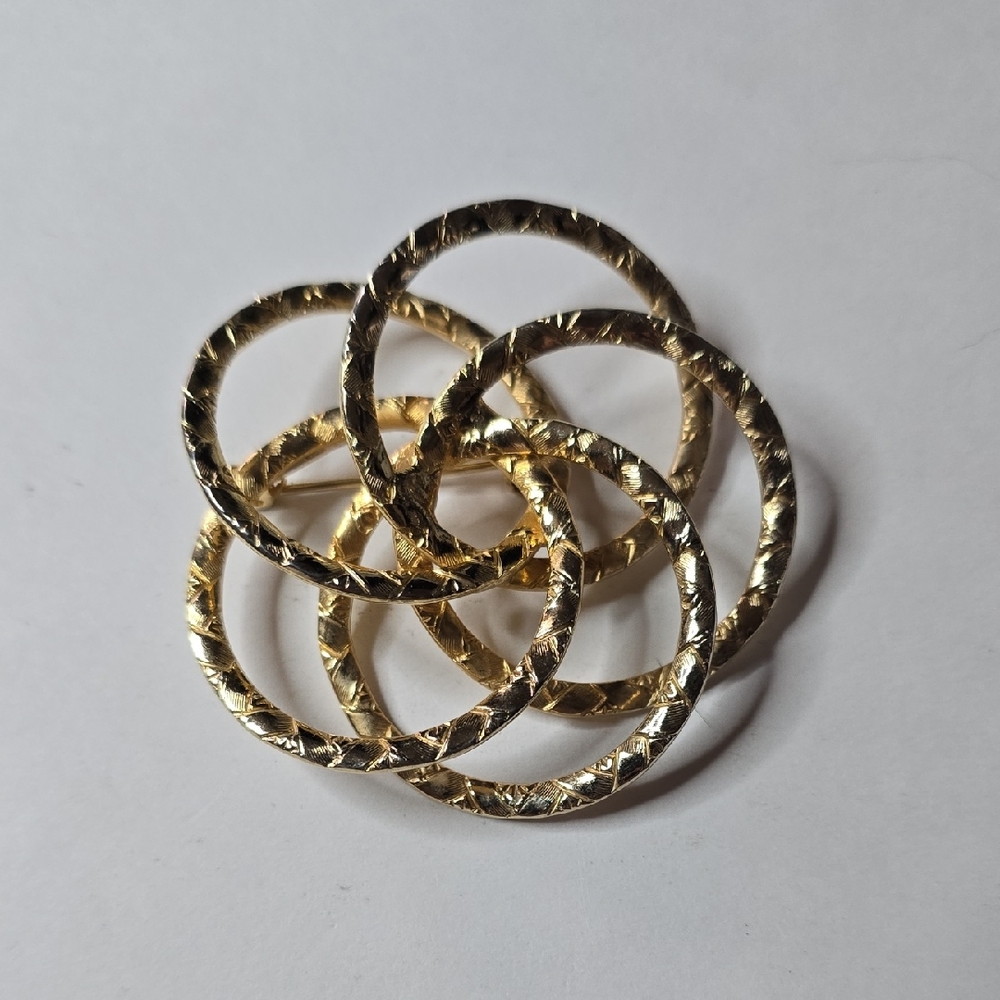 Gold Interlocking Circle (Atom or Love Knot) Brooch - Women Jewelry